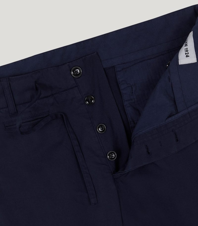 Navy Tomi Trousers SS22